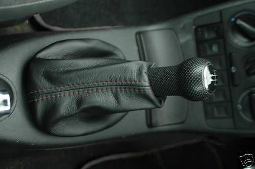 FITS VW POLO 6N2 2000-2001 GEAR GAITOR COVER BLACK LEATHER BLACK STITCH