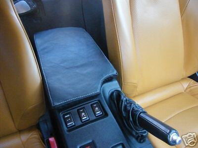 SILVER STITCH FITS NISSAN 350Z Z33  ARMREST PADDED BLACK LEATHER 2002+ NEW