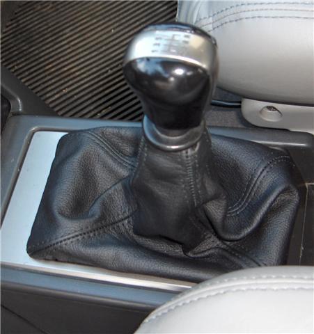 FITS X-TRAIL GEAR GAITER BLACK NEW LEATHER 2000-2003 CUSTOM NEW MADE IN UK