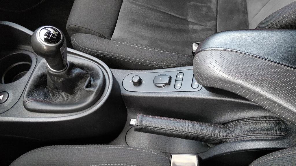 BLACK STITCH FITS SEAT LEON 1P 2005ÃÂ2011  GEAR HANDBRAKE GAITER REAL LEATHER